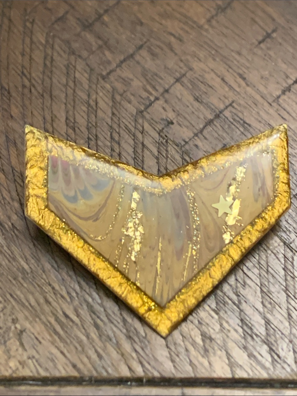 Vintage Gold-Tone Chevron Brooch with Marbled Cream Inlay